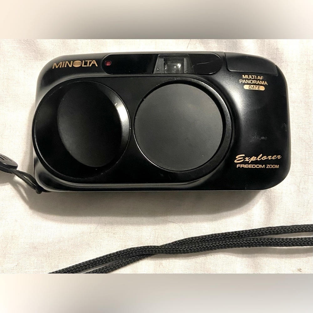 Minolta Freedom Zoom Explorer 35mm Film Camera #470